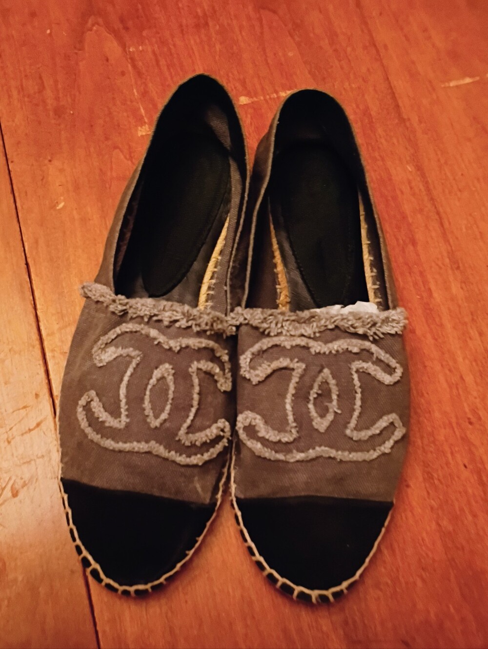 CHANEL Gray and Black Espadrille Flats with Logo Appliqué
